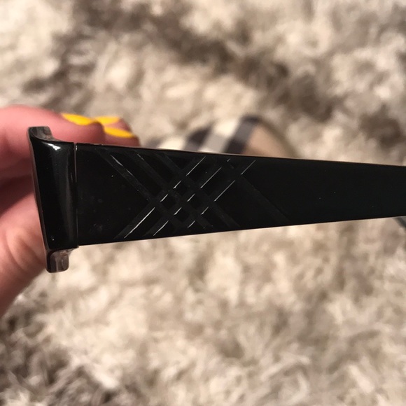 Burberry Prescription Glasses - Picture 2 of 5